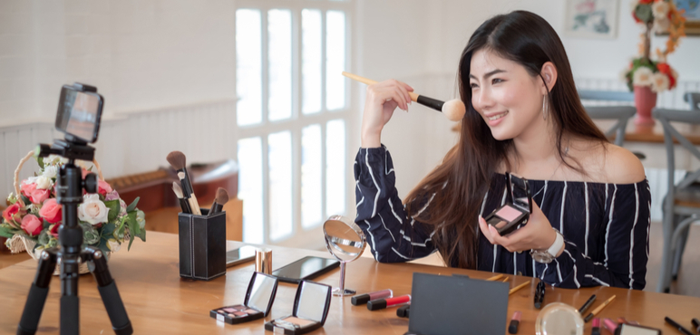 Evde Cep Telefonu ile Ürün Fotoğrafı Çekimi Yaparken Dikkat Edilmesi Gerekenler